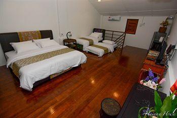 Hainan House Hotel George Town Buitenkant foto