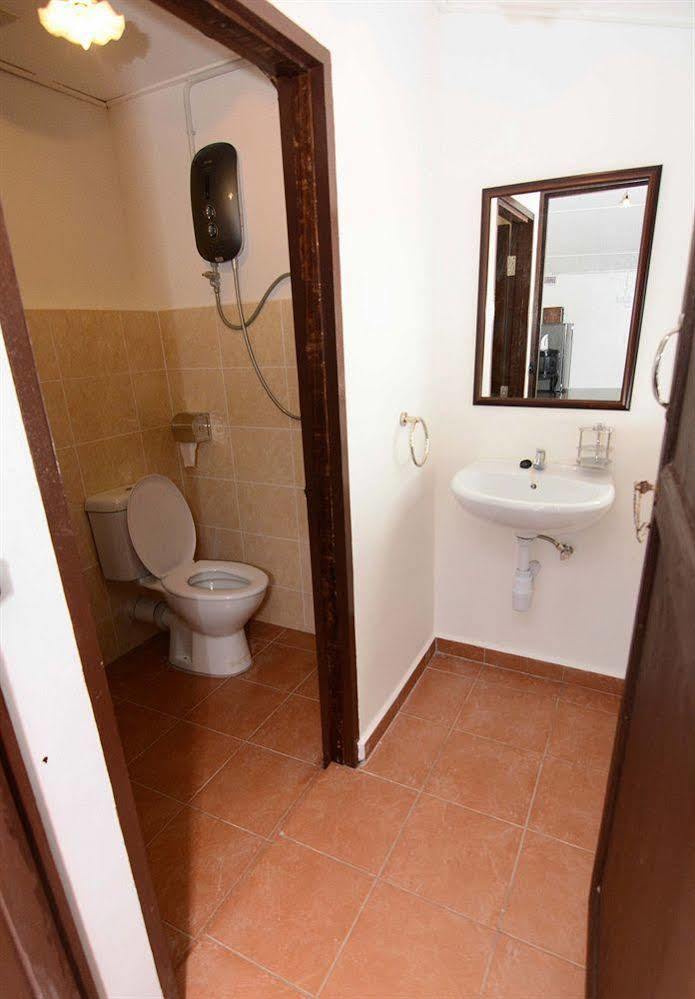 Hainan House Hotel George Town Buitenkant foto